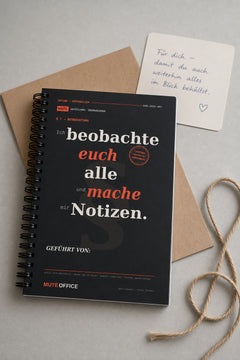 MUTE OFFICE — Geschenk-Szene — Ich beobachte euch alle und mache mir Notizen — Vorschau 9