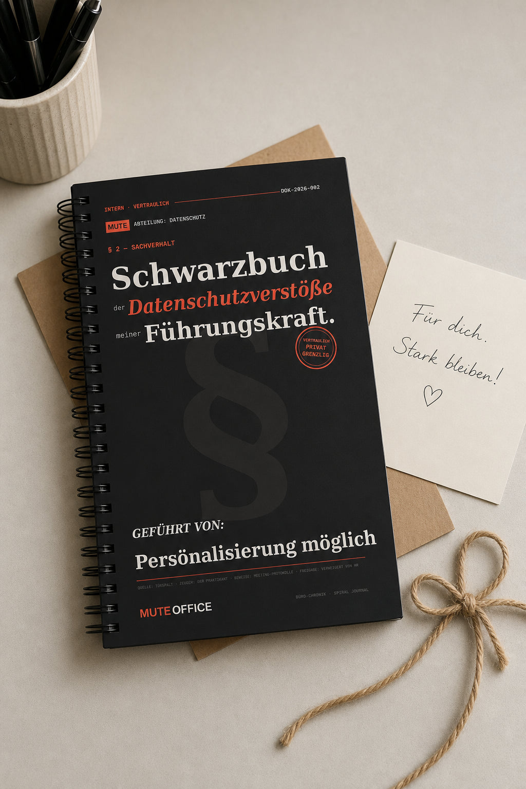MUTE OFFICE — Geschenk-Szene — Schwarzbuch der Datenschutzverstöße meiner Führungskraft · Personalisiertes Geschenk