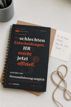 MUTE OFFICE — Geschenk-Szene — Meine schlechten Entscheidungen. HR macht es jetzt offiziell · Personalisiertes Geschenk — Vorschau 5