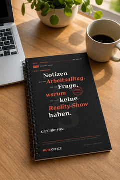 MUTE OFFICE — Homeoffice-Szene — Notizen aus dem Arbeitsalltag. Und die Frage, warum wir noch keine Reality-Show haben · Personalisiertes Geschenk — Vorschau 2