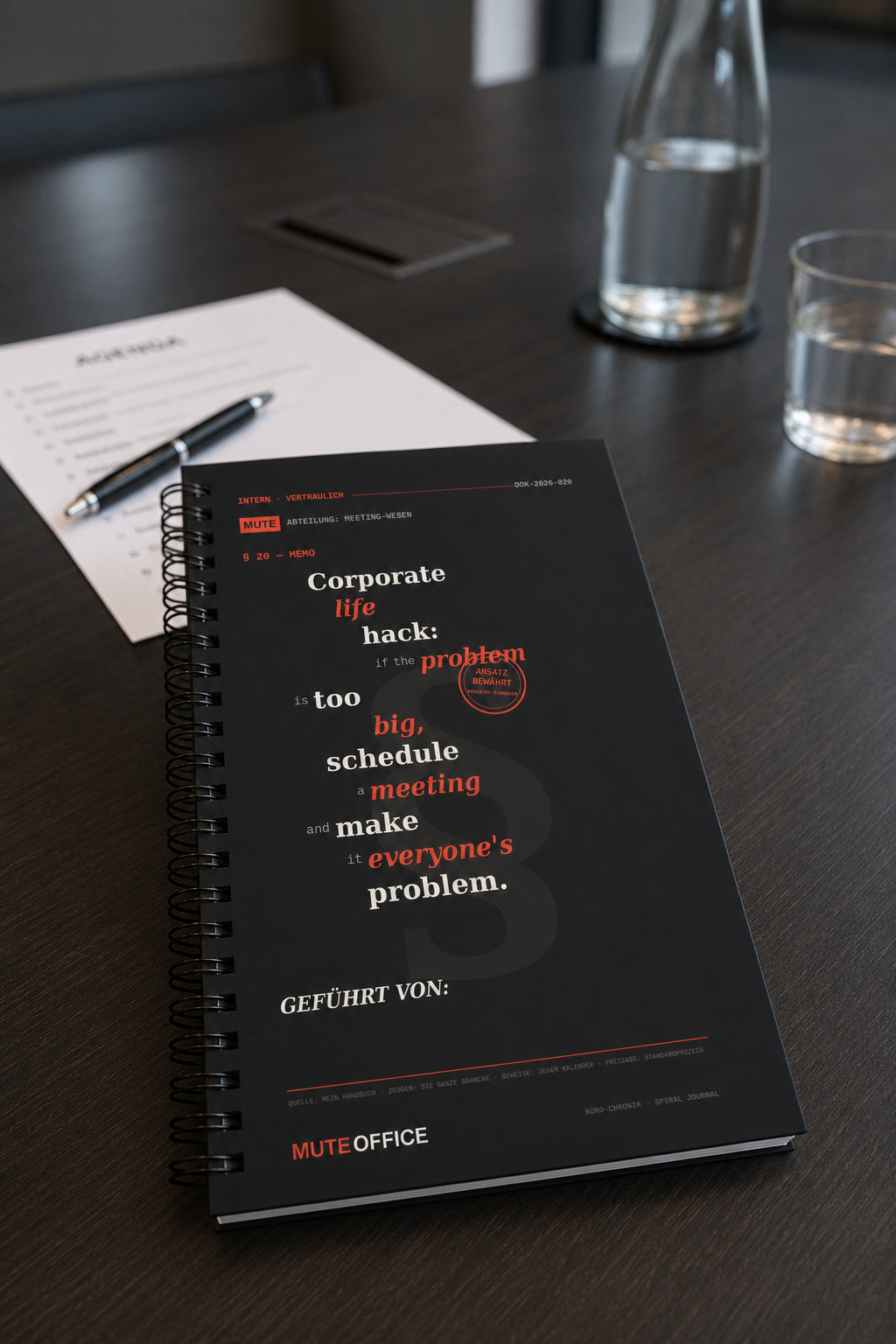 MUTE OFFICE — Meeting-Szene — Corporate life hack: if the problem is too big, schedule a meeting