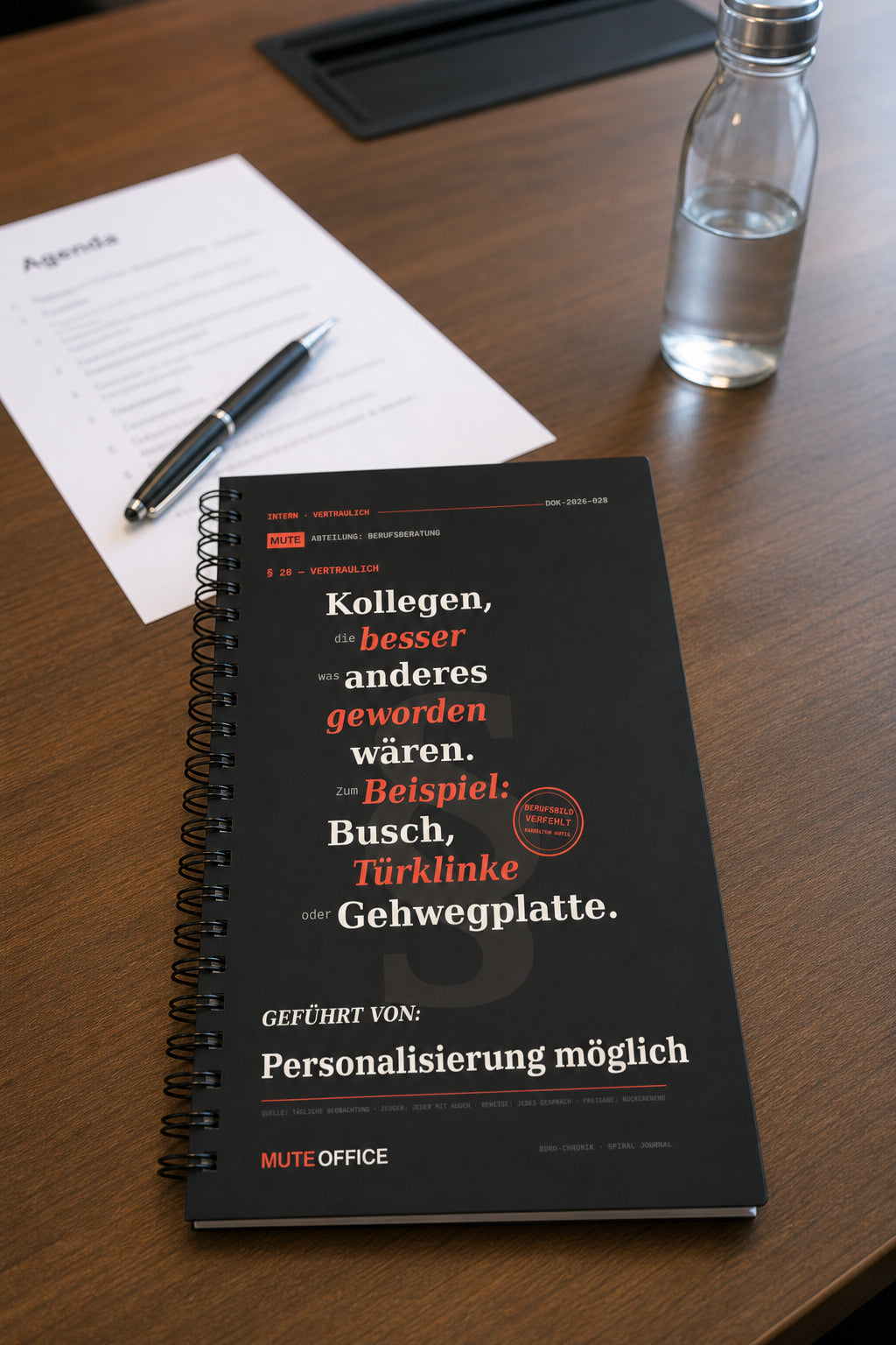 MUTE OFFICE — Meeting-Szene — Kollegen, die besser was anderes geworden wären · Personalisiertes Geschenk